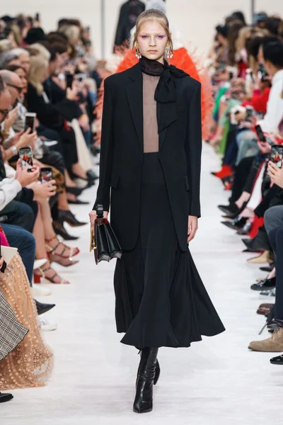 Look 8